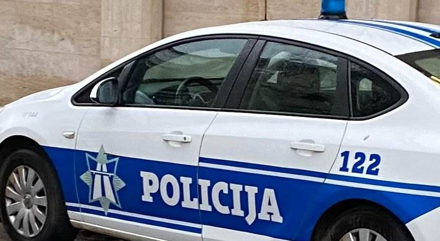 Maloljetnica iz Kotora osumnjičena za lažne dojave u školi Maloljetnica iz Kotora osumnjičena za lažne dojave u školi