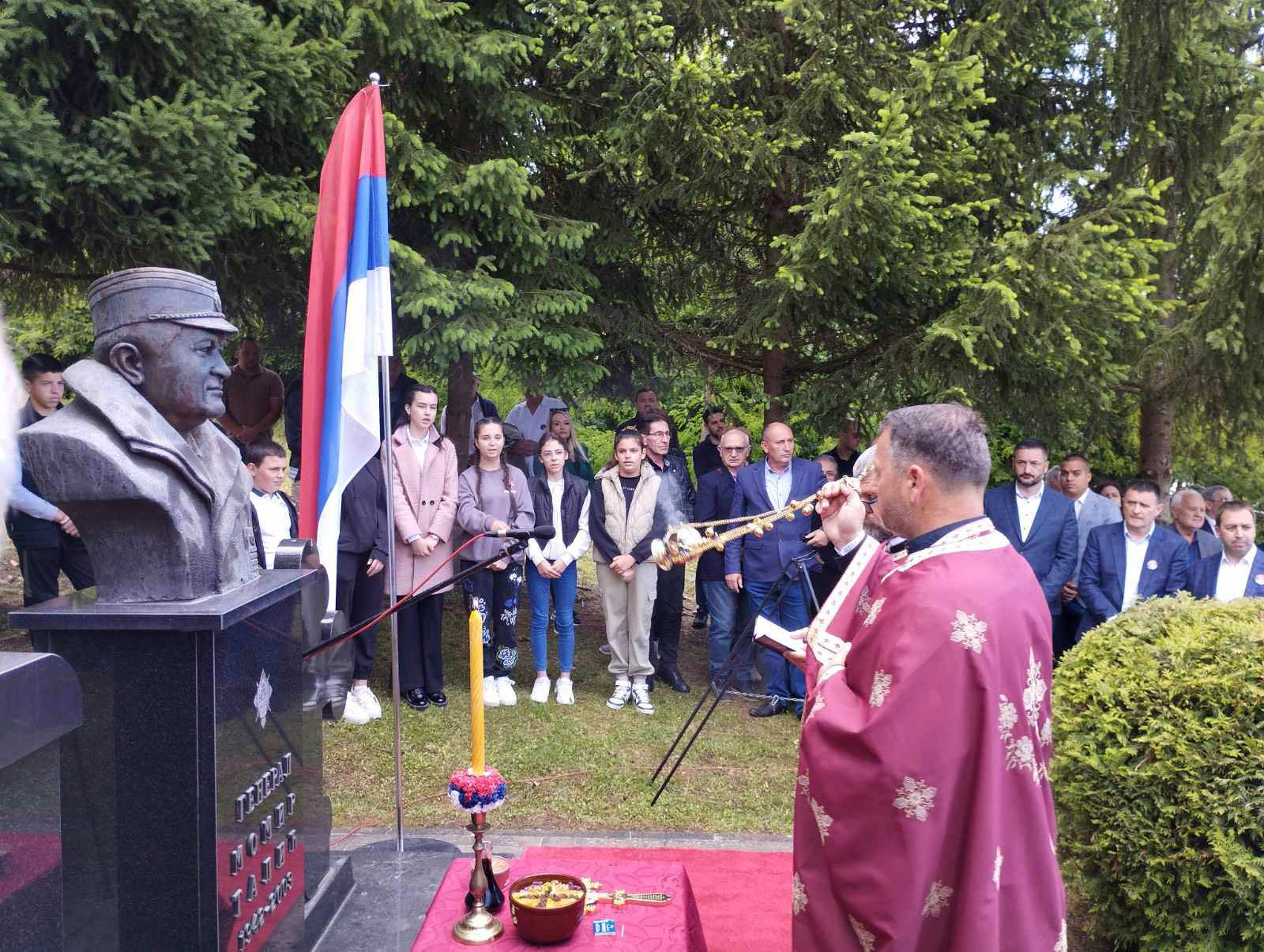 Obilježene 22 godine od smrti generala Talića Obilježene 22 godine od smrti generala Talića